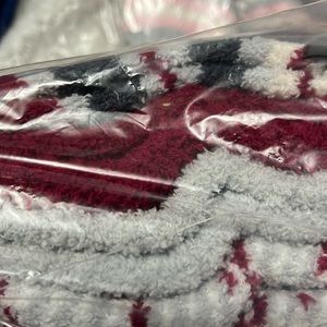 NEW women Ellen Tracy 4 pr socks NWT NEW BNIP